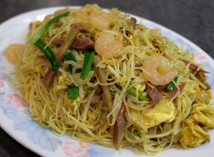 Fried Rice Vermicelliin Singapore Style